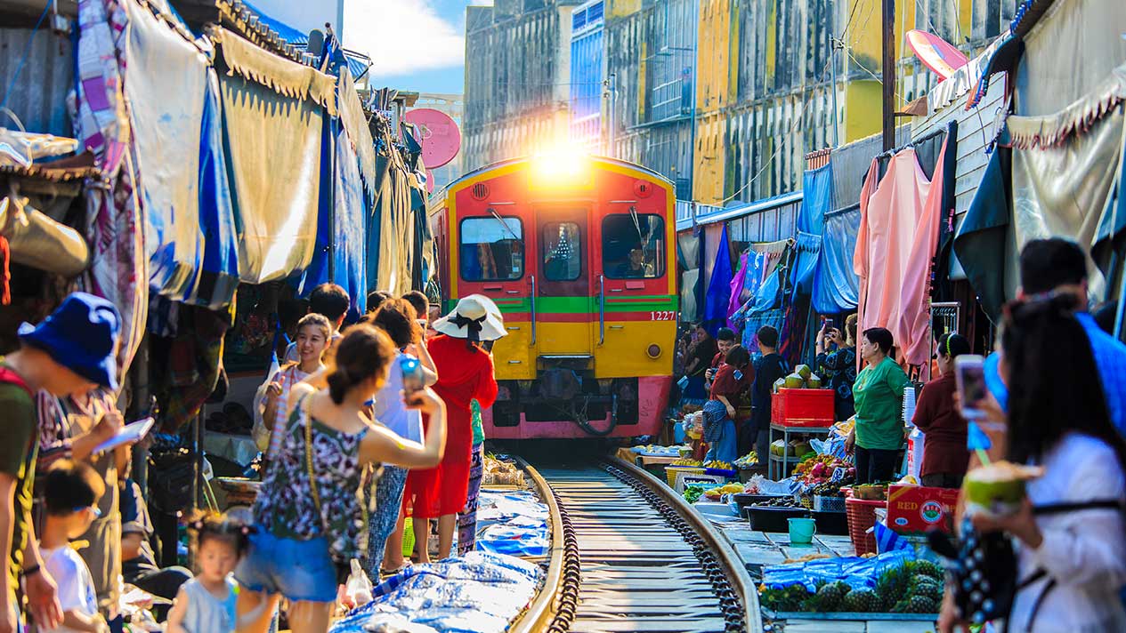 Maeklong Railway Market